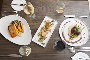 Old Stone Inn Boutique Hotel