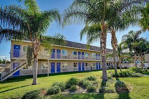 Motel 6 Riverside, CA - South