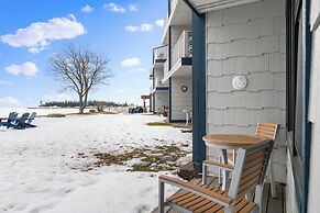 East Bay Suites