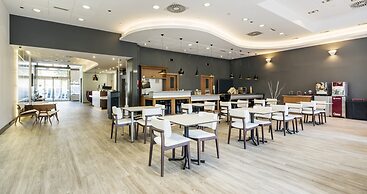 Hotel ILUNION Valencia 3