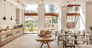 Hotel ILUNION Valencia 3