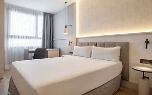 Hotel ILUNION Valencia 3