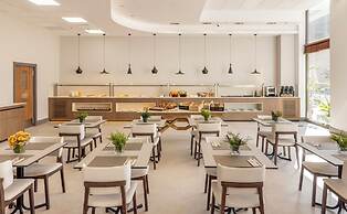 Hotel ILUNION Valencia 3