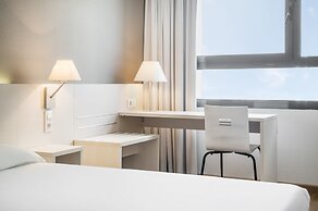 Hotel ILUNION Valencia 3