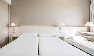 Hotel ILUNION Valencia 3