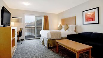 Coast Osoyoos Beach Hotel