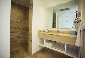 Viva Tangerine by Wyndham, A Trademark All Inclusive