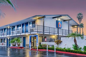 Motel 6 El Monte, CA - Los Angeles