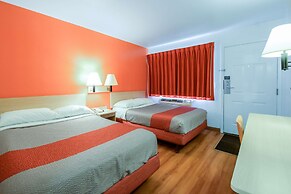 Motel 6 Kelso - Mt. St. Helens