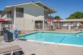 Motel 6 Ukiah, CA
