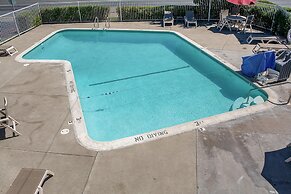 Motel 6 Ukiah, CA