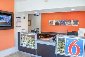 Motel 6 Ukiah, CA