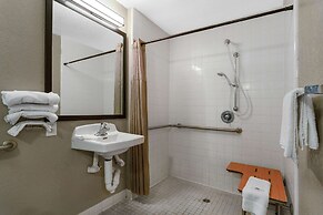 Motel 6 Merced, CA - North