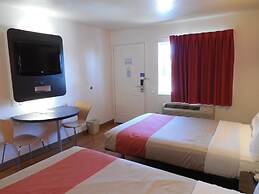 Motel 6 Chula Vista, CA - San Diego