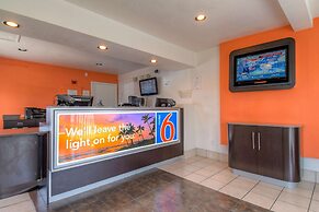 Motel 6 Chula Vista, CA - San Diego