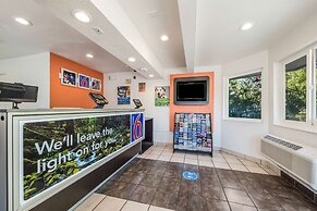 Motel 6 Rohnert Park, CA