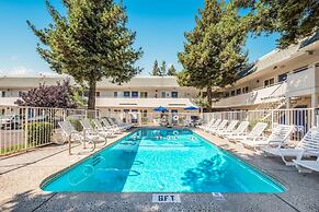 Motel 6 Rohnert Park, CA