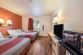 Motel 6 Rohnert Park, CA