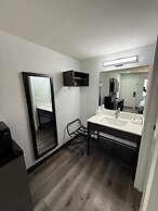 Motel 6 Enfield, CT - Hartford