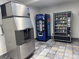 Motel 6 Enfield, CT - Hartford