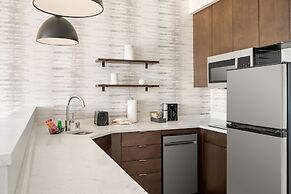 Residence Inn by Marriott Milwaukee Brookfield at Poplar Creek