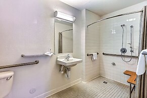 Motel 6 Pinole, CA