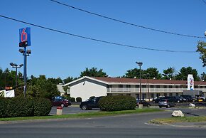 Motel 6 Chicopee, MA - Springfield