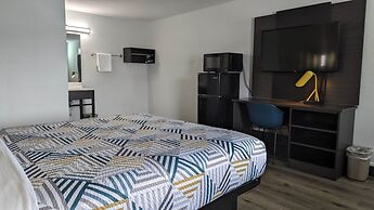 Motel 6 Leominster, MA