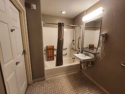 Motel 6 Biloxi, MS - Beach
