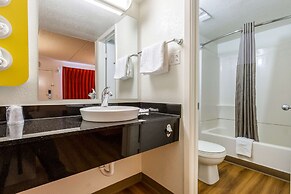 Motel 6 Tempe, AZ – Phoenix Airport – Priest Dr