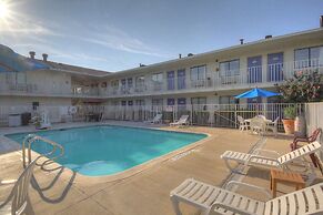 Motel 6 San Antonio, TX - Fiesta
