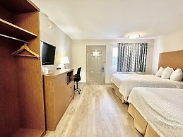 Days Inn & Suites by Wyndham Arlington Near Six Flags