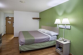 Motel 6 Binghamton, NY