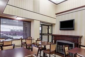 Days Inn by Wyndham Utica