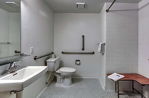 Motel 6 Coos Bay, OR