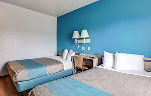Motel 6 Coos Bay, OR
