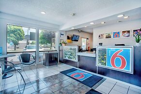 Motel 6 Salem, OR