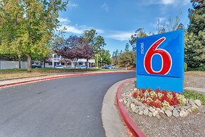 Motel 6 Santa Rosa, CA - North