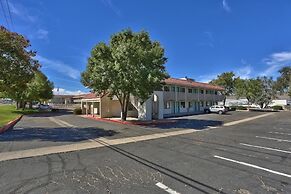 Motel 6 Kingman, AZ - Route 66 East