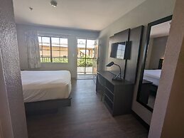 Motel 6 Kingman, AZ - Route 66 East