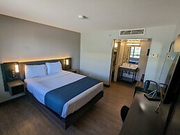 Motel 6 Kingman, AZ - Route 66 East