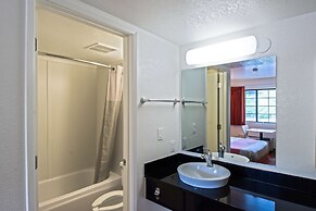 Motel 6 Redding, CA - South