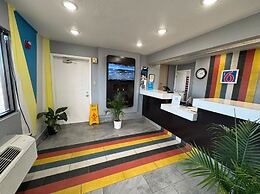 Motel 6 Bismarck, ND