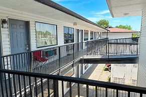 Luxury Inn by OYO Albany