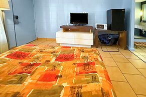 Luxury Inn by OYO Albany