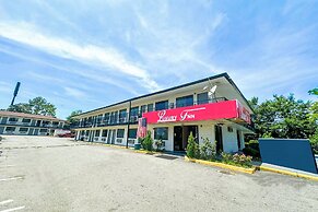 Luxury Inn by OYO Albany