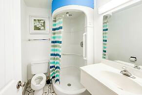 Luxury Inn by OYO Albany