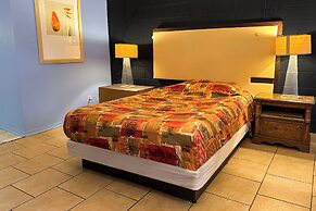 Luxury Inn by OYO Albany