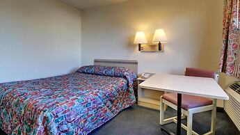 Motel 6 Owensboro, KY