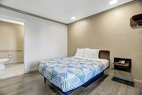 Motel 6 Red Bluff, CA